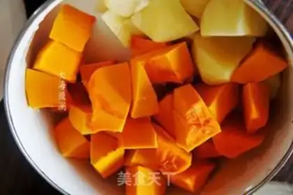 Make Pumpkin potato soup step 1