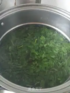 Make Egg soup step 1