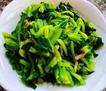 Make The spinach peanuts, the onions, the belly of the sheep step 1