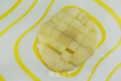 Make Pineapple prawn Cictus step 3