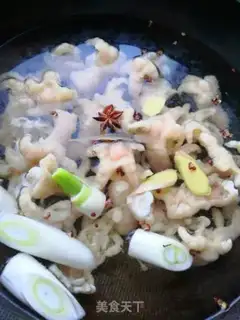 Make Spicy chicken claws step 2