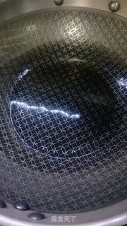 Make Spam with a big head step 4