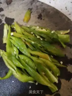 Make Dutch bean ear fried sausage step 2
