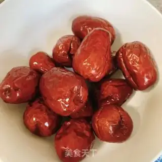 Make Red dates step 1
