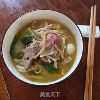 Make Three fresh noodles in Gangnam step 7