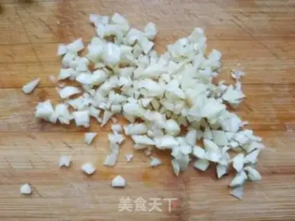 Make Garlic seaweed step 1