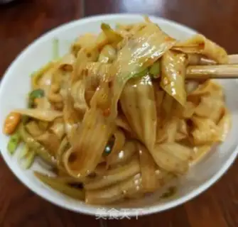 Make Red oil noodles step 7