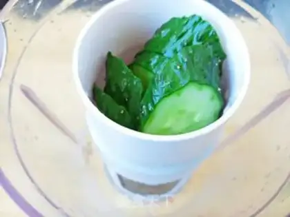 Make cucumber honey water step 2