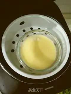 Make Flower clams and eggs step 5