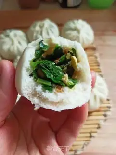 Make Cream egg buns step 14