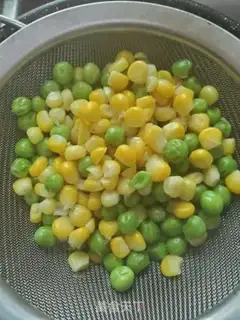 Make Chicken-dried pea corn step 3
