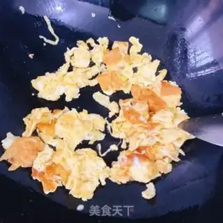 Make Scrambled eggs step 4