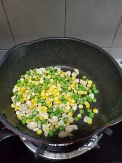 Make Chicken-dried pea corn step 5