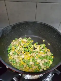 Make Chicken-dried pea corn step 7