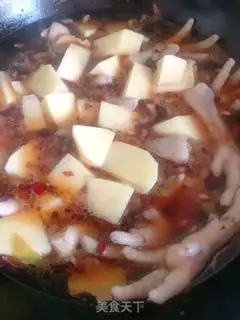 Make Chicken claws, potatoes step 3