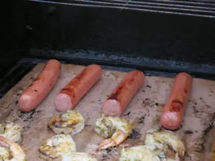 Make Charcoal barbeque smoky sausage step 1