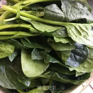 Make Spicy spinach step 0