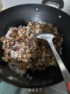Make Fried walnuts step 3