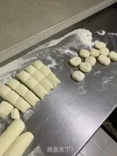 Make Onion beef buns step 12