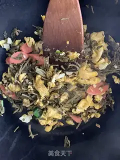Make Scrambled eggs step 2