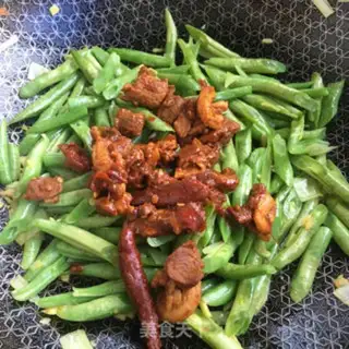 Make Spicy bean horns step 6