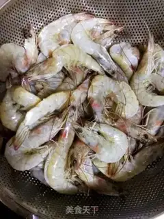 Make Spicy shrimp step 1
