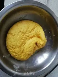 Make Rose rolls step 2