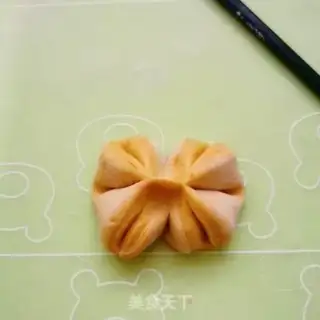 Make Pumpkin rolls step 14