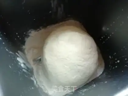 Make Chinese soft bread step 3
