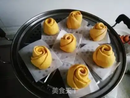 Make Rose rolls step 6
