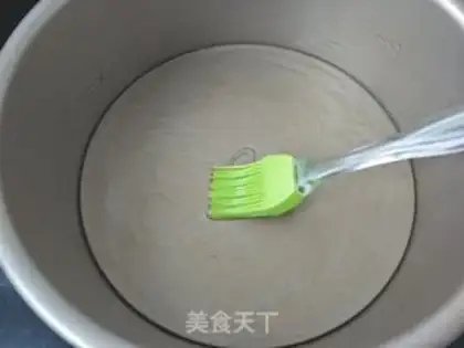 Make Milk and black rice cake step 3