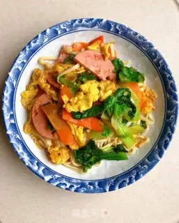 Make Egg and ham noodles step 7