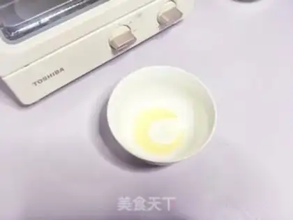 Make Butter strawberry cake step 1
