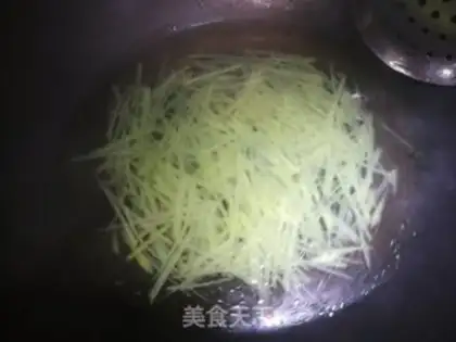 Make Spicy potatoes step 3