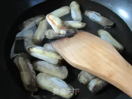 Make Squeeze the silk soup step 1