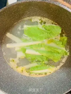Make Soy sauce and egg soup step 3