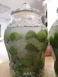 Make Blue plum wine step 4
