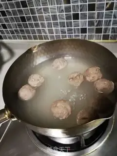 Make Chorus beefball soup step 1