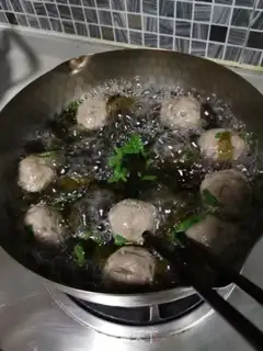 Make Chorus beefball soup step 3