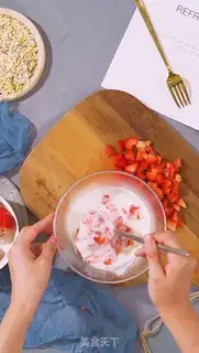 Make Swallow nest fruit cup step 5