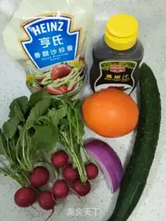 Make Roach salad step 0