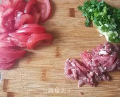Make Western red soup step 0