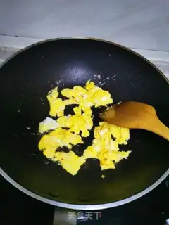 Make Shrimp pineapple rice step 5