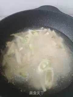 Make Ringing bells with sharp seafood soup step 4