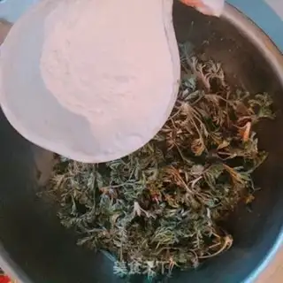 Make Steamed artemisinin step 3