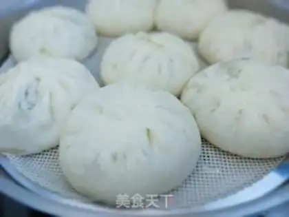 Make Eggs and meat buns step 10