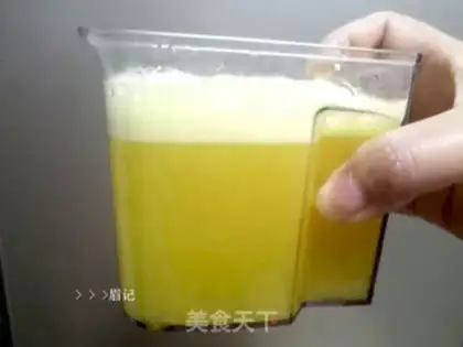 Make Fresh pineapple juice step 5