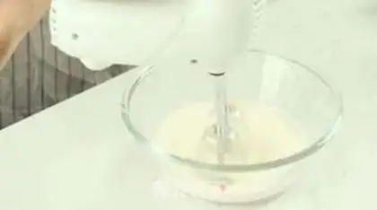 Make Ollio yogurt mousse step 5