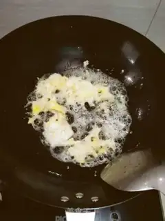 Make Pineapple rice step 2