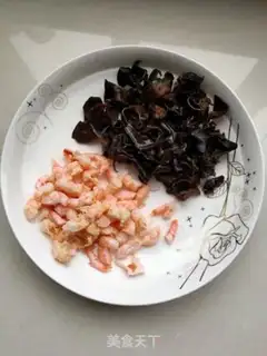 Make Shrimp fried eggs step 3